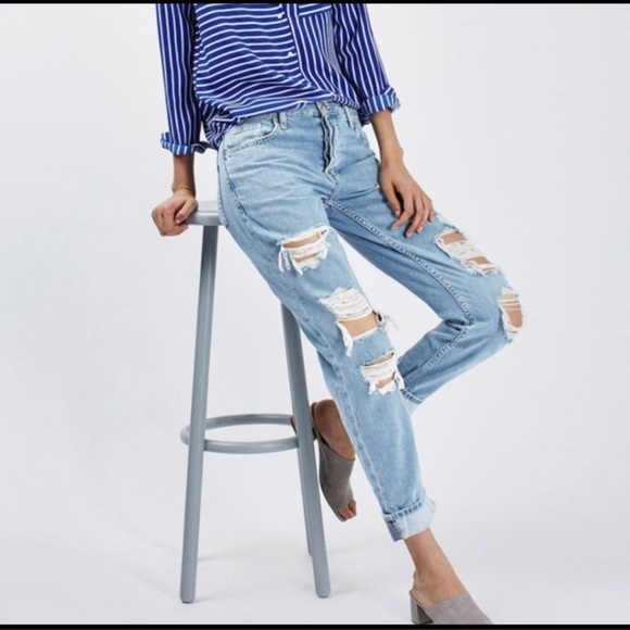 TOPSHOP Hayden Boyfriend Ripped Denim Jeans - Picture 1 of 9